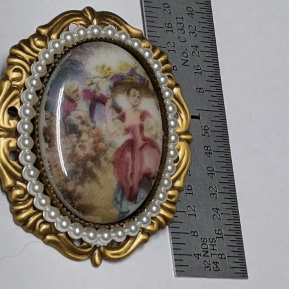 Vintage Look French Can Can Dancer Cameo Brooch - Picture 3 of 5